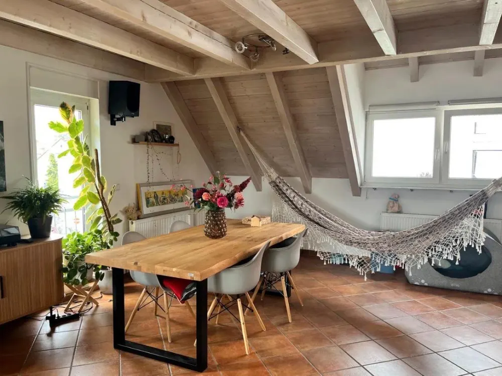 Helle und geräumige 3-Zimmer-Maisonette-Wohnung in Stgt.Degerloch