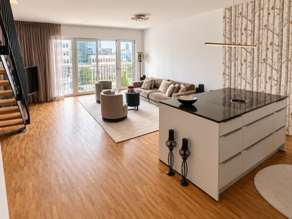 Exclusive Furnished Penthouse Apartment with Skyline View in Bahnhofsviertel