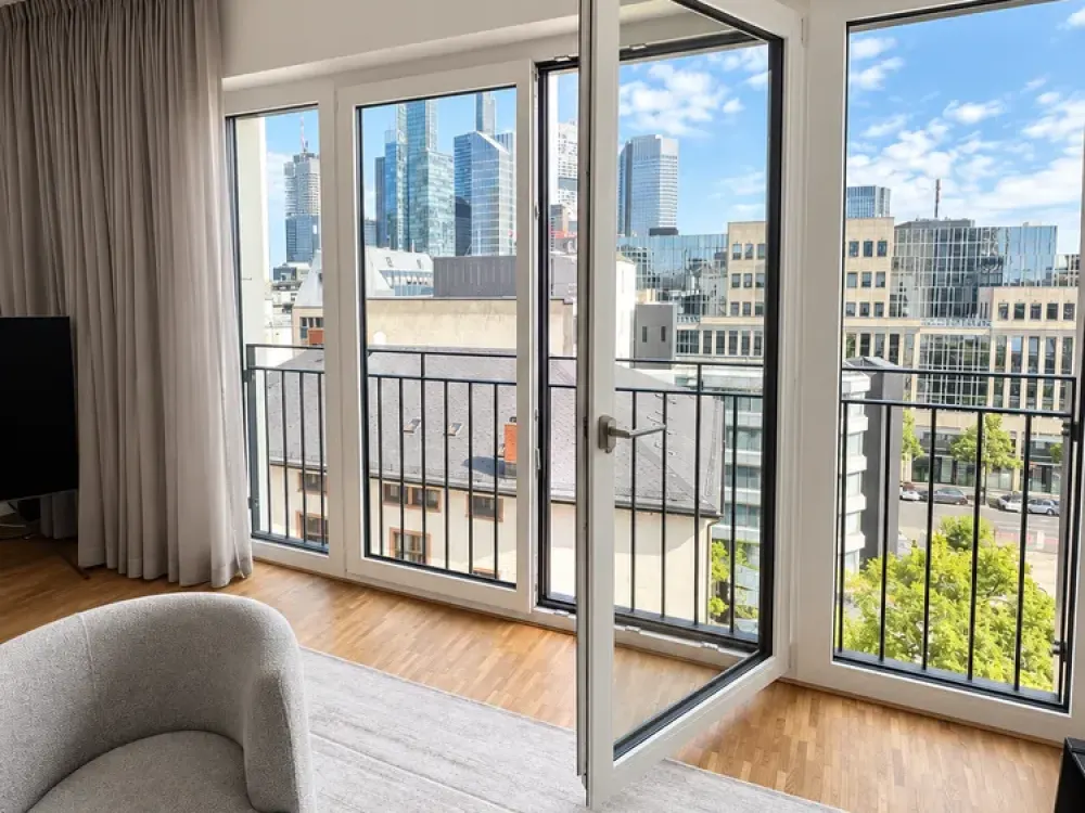 Exclusive Furnished Penthouse Apartment with Skyline View in Bahnhofsviertel