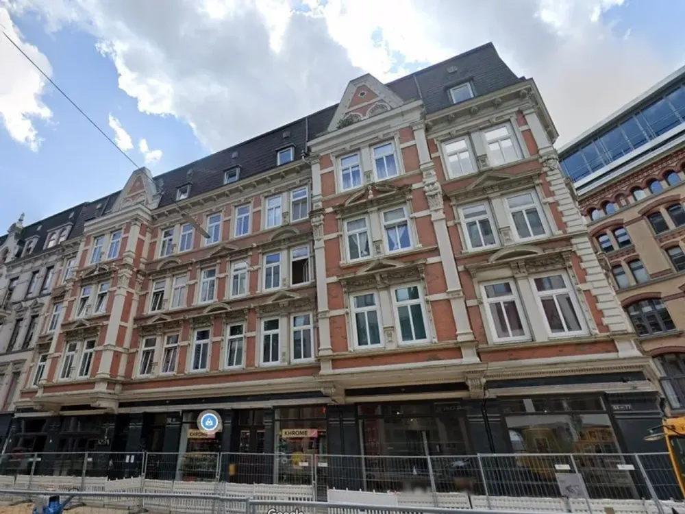 Großzügige modernisierte 4-Zimmer-Altbauwohnung in Hamburgs Neustadt