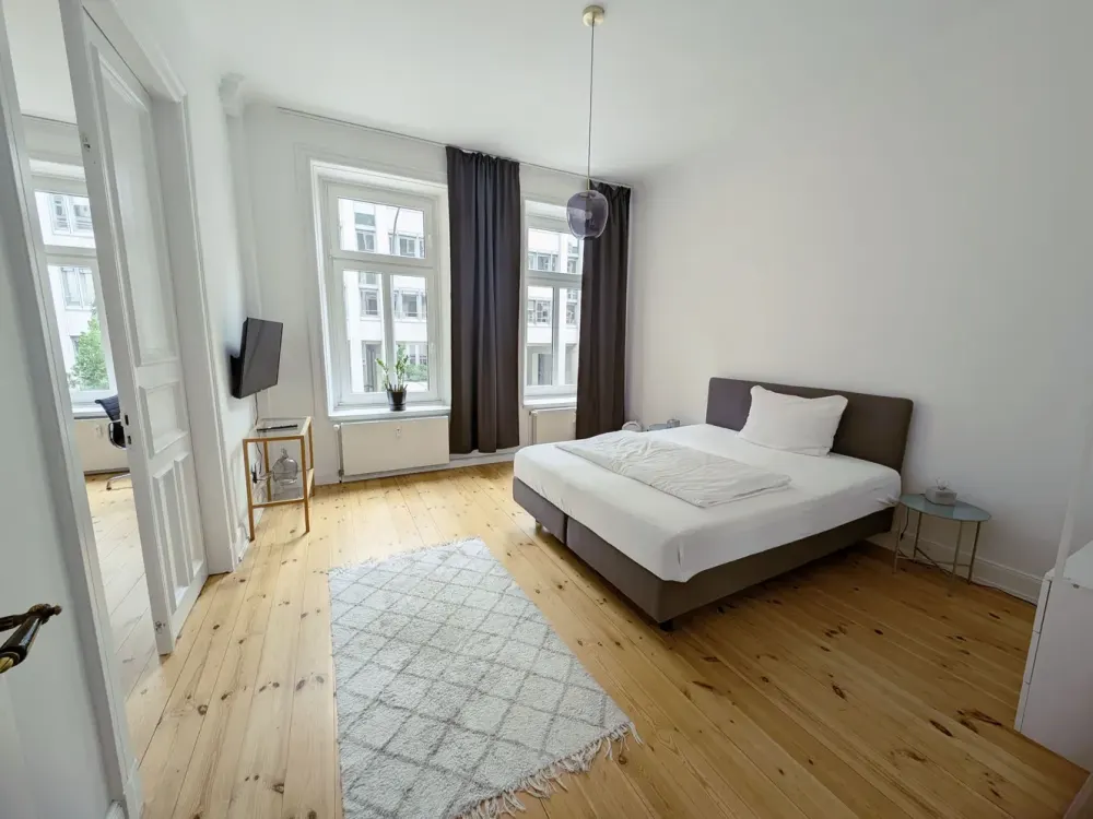 Großzügige modernisierte 4-Zimmer-Altbauwohnung in Hamburgs Neustadt