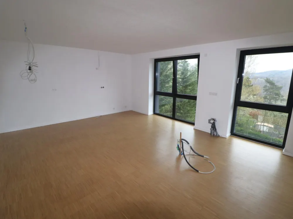 Großzügiges und modernes Wohnen mit tollem Fernblick