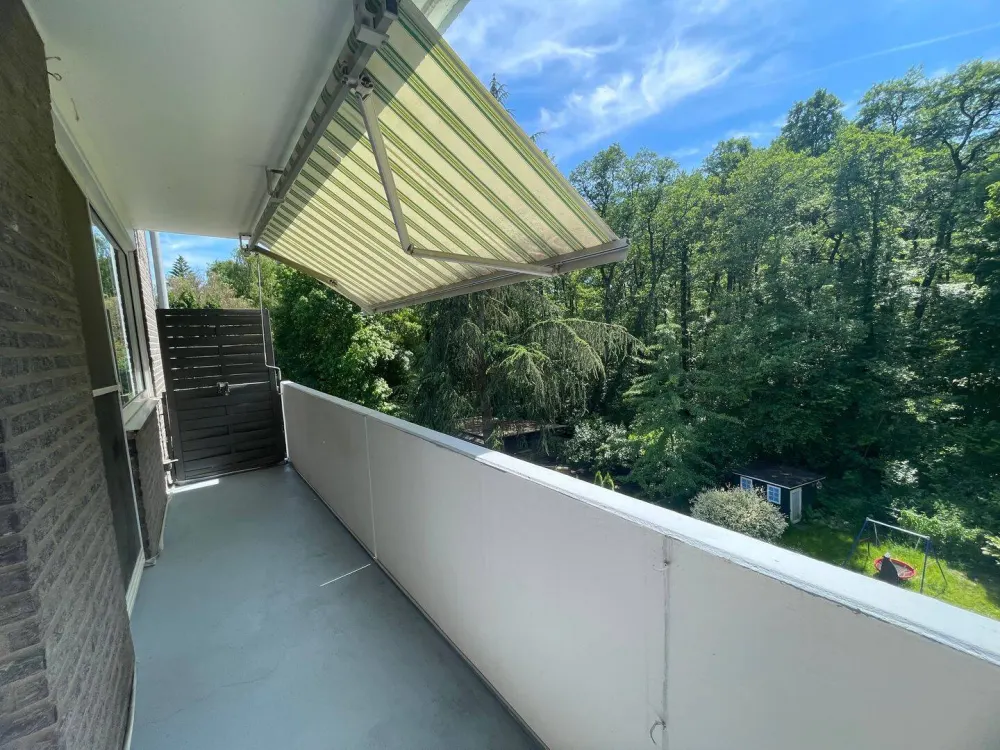 Idealer Grundriss! Renovierte 3-Zimmer-Whg mit Balkon & Garage