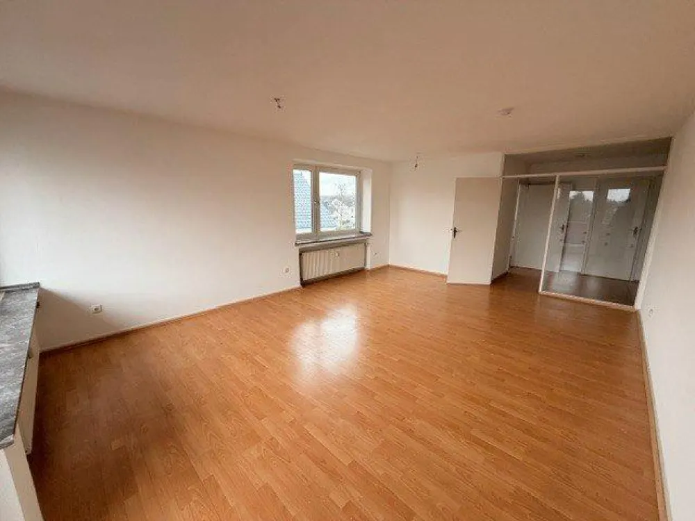 Frisch renovierte 3-Zimmer-Wohnung mit Balkon, Wohnen mit Platz für ein Homeoffice