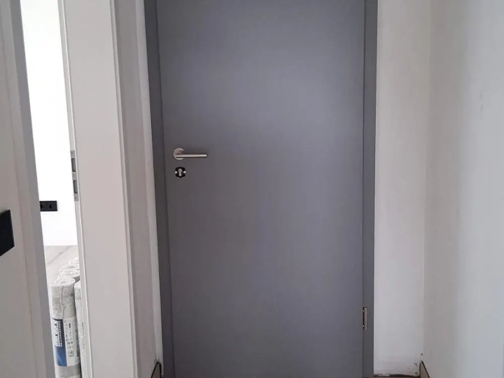 2 Zimmer Wohnung in Klein -Karben zu vermieten 950 € + 300 Umlage