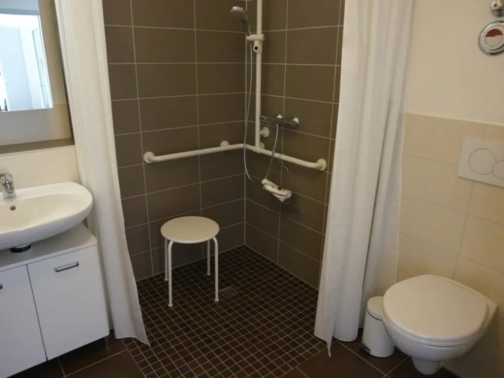 HH-Duvenstedt: 2-Zimmer-Dachgeschosswohnung für Senioren