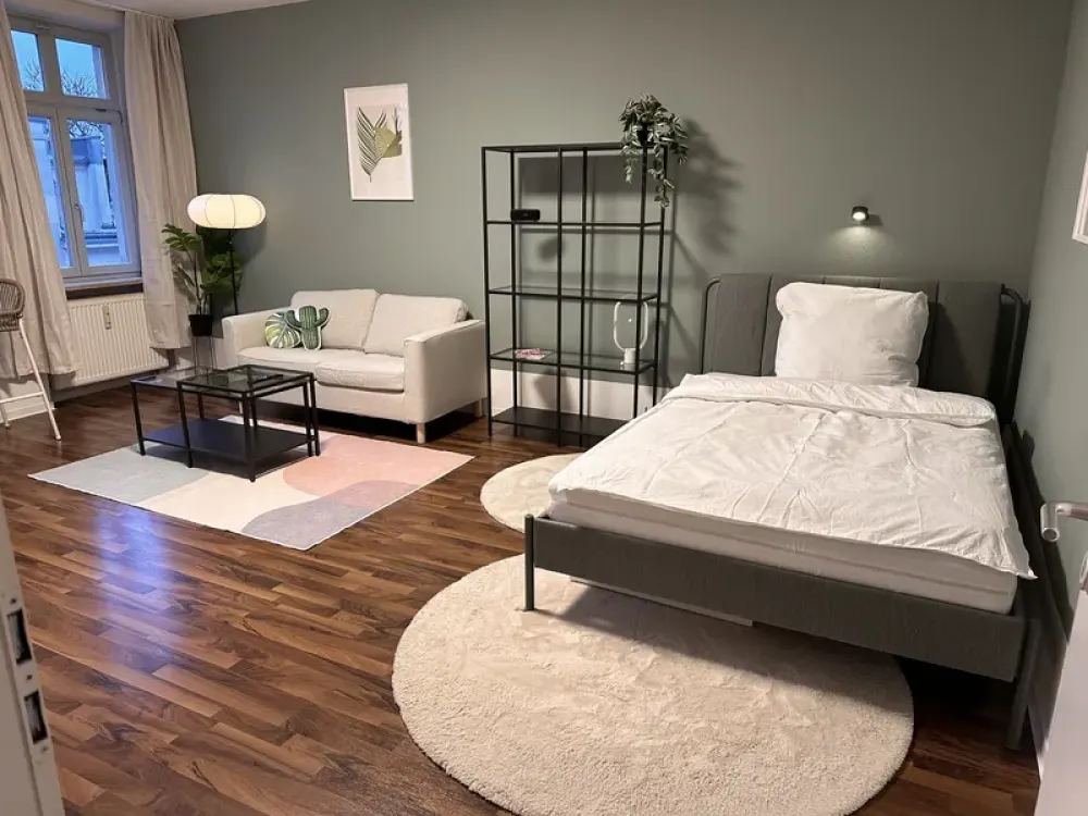 Nur 8 min Fußweg zum Bahnhof: Möblierte Ein-Zimmer-Wohnung in zentraler Lage von Leipzig