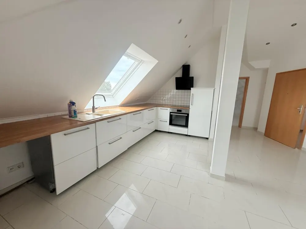 2,5-Zimmer-Dachgeschosswohnung | 75 m² | Ruhige Lage in Dieburg