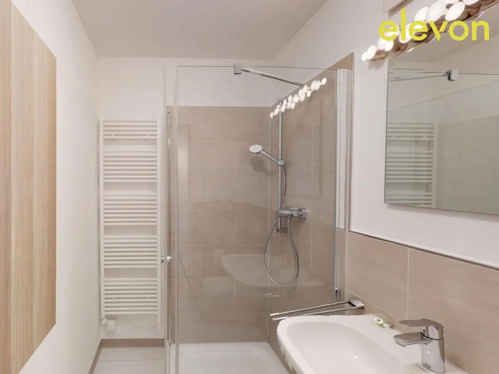 Moderne 1-Zimmer-Wohnung mit Einbauküche