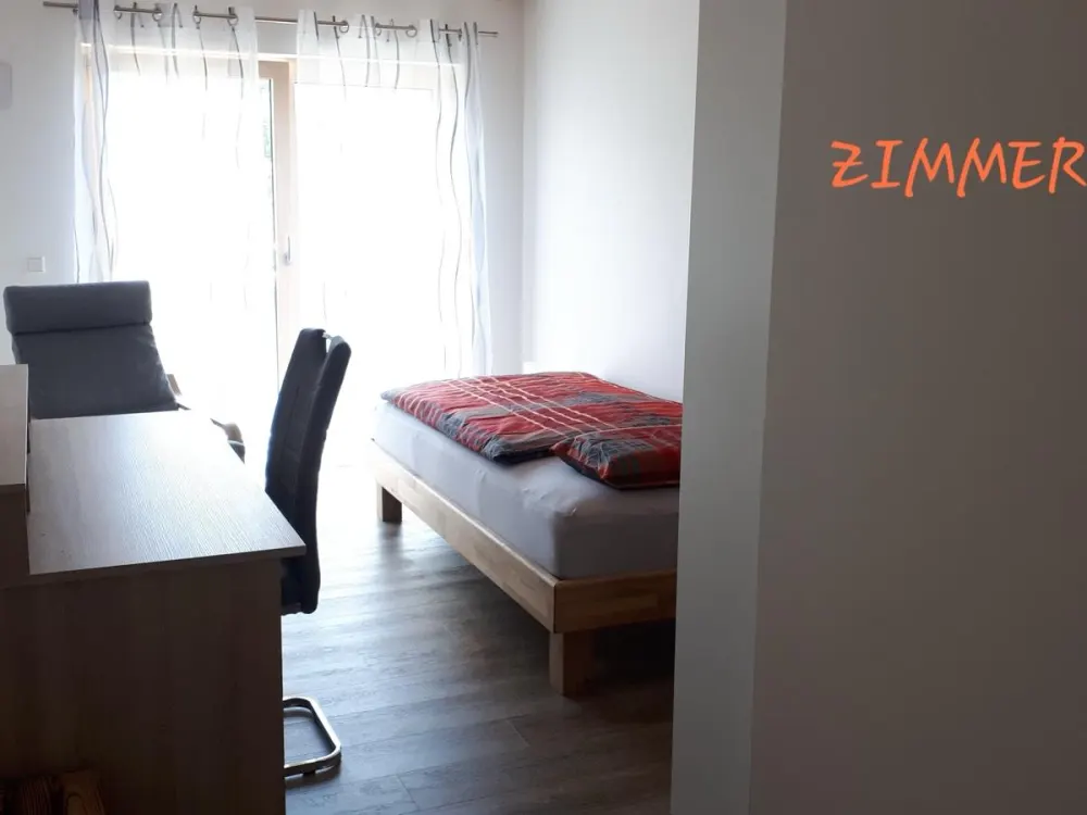3 WG Zimmer warm keine NK, für Praktikanten Studenten u. Pendler
