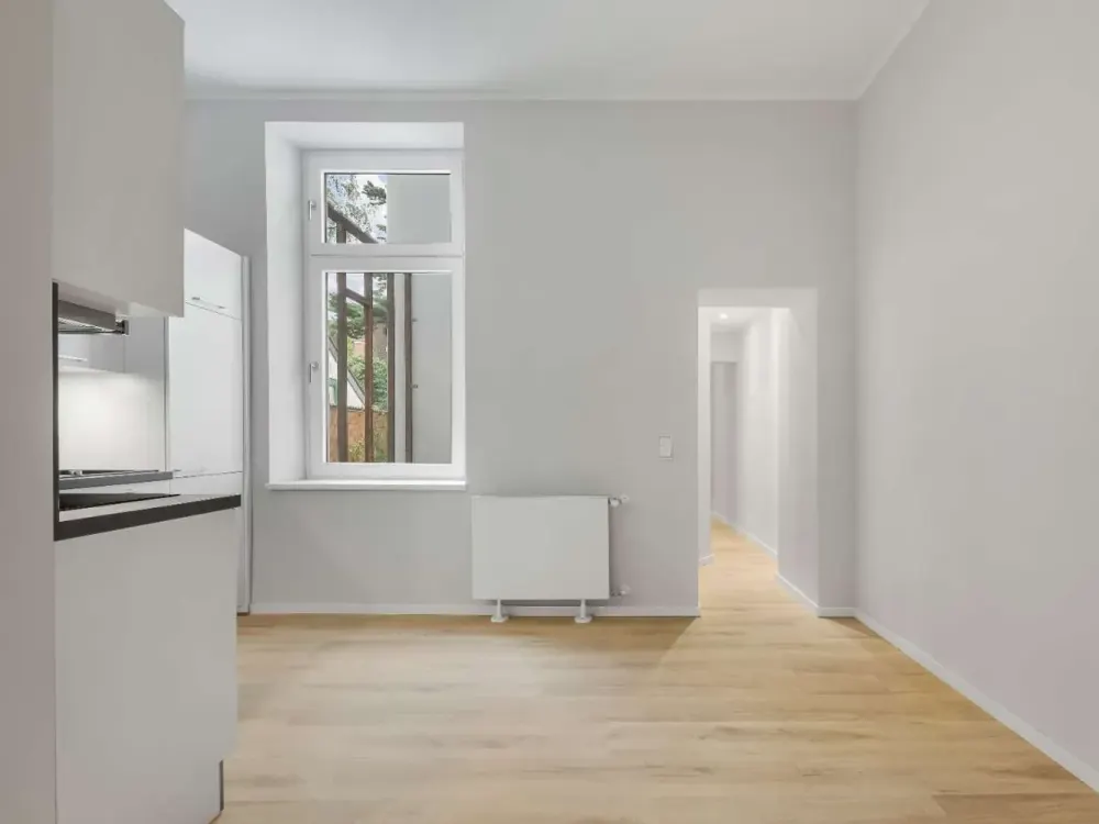 ERSTBEZUG: Kernsanierte Wohnung mit Einbauküche!