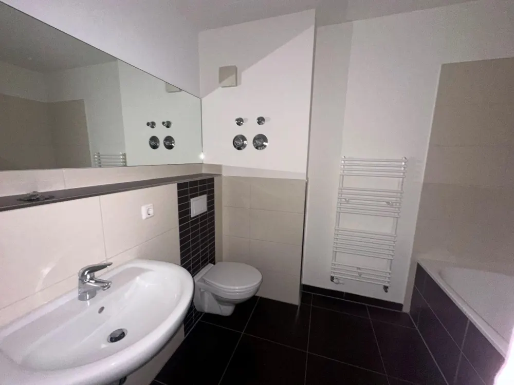 Moderne 5-Zimmer-Wohnung in der Südvorstadt