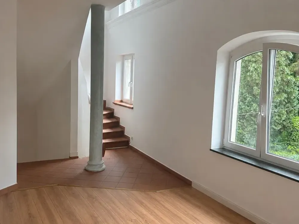 15 Minuten zum HBF-Köln, einzigartige Maisonettwohnung mit Dachterrasse und Wintergarten
