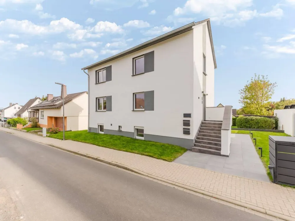 Wunderschöne, kernsanierte Luxus-Mietwohnung