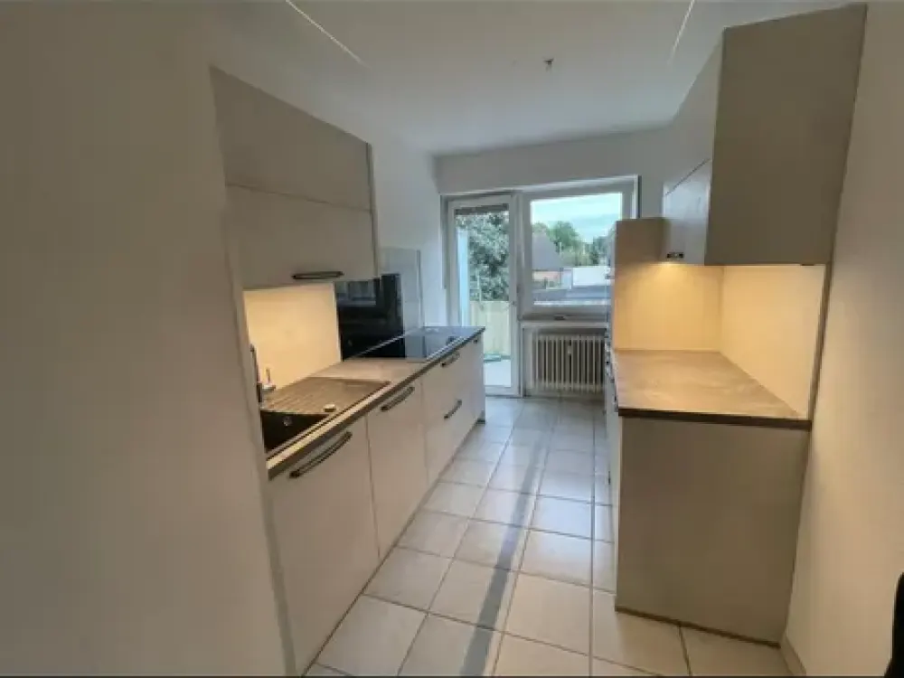 Wohnen mit Charakter: 3-Zimmer-Wohnung mit großer Terrasse in Köln-Seeberg