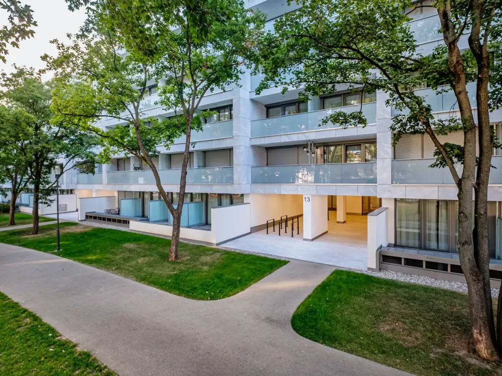Schicke 3-Zimmer-Wohnung mit EBK und Balkon in Bestlage