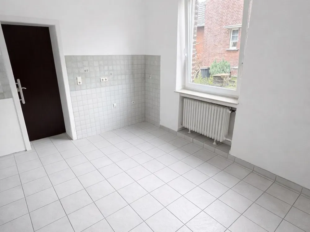 Große 7 Zimmer Gartenwohnung im Kaarster Zentrum