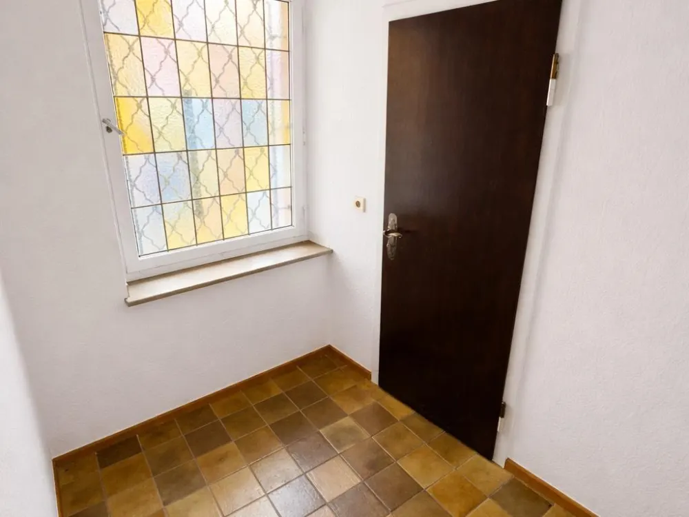 Große 7 Zimmer Gartenwohnung im Kaarster Zentrum