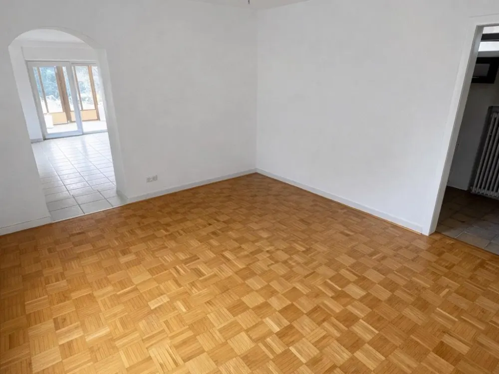 Große 7 Zimmer Gartenwohnung im Kaarster Zentrum