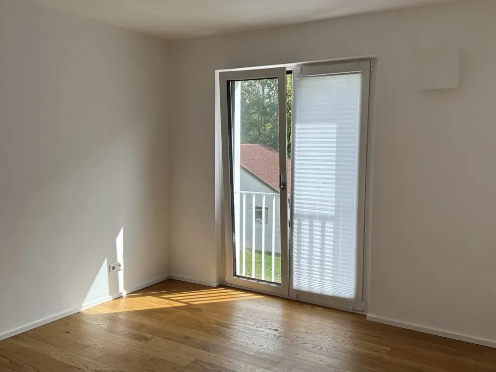 Nachmieter gesucht, schöne 2-Zimmer-Wohnung mit Balkon, Einbauküche & Garagenstellplatz