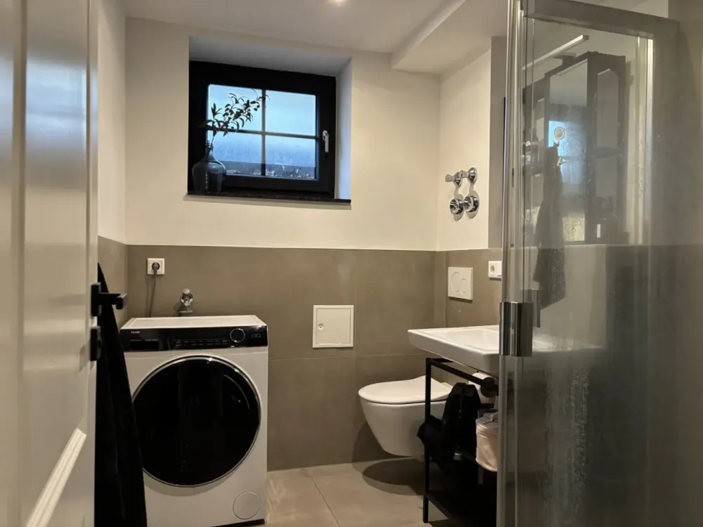 Moderne und attraktive Wohnung mit Terrasse in begehrter Lage