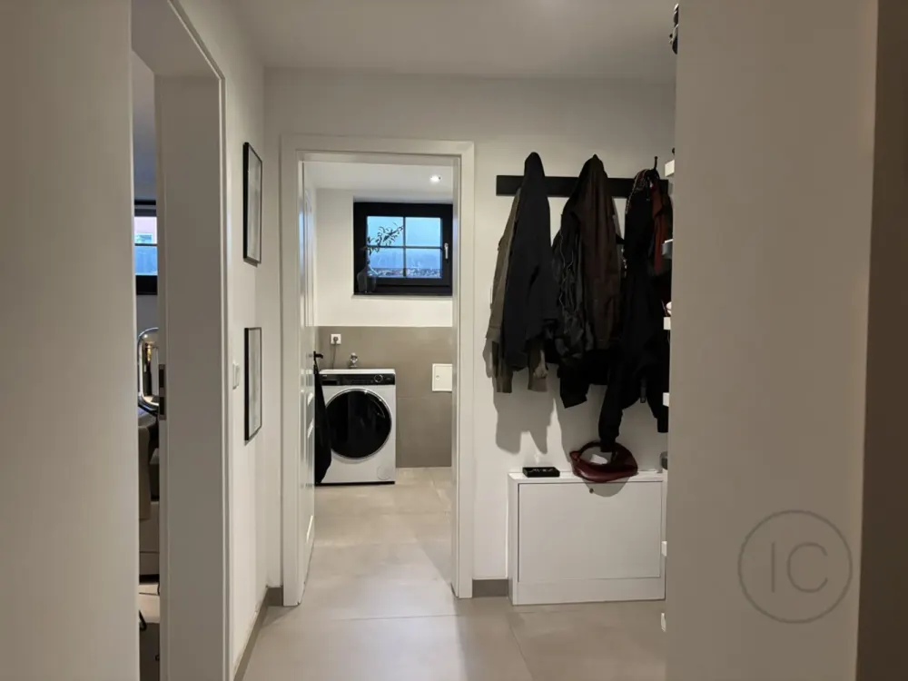 Moderne und attraktive Wohnung mit Terrasse in begehrter Lage