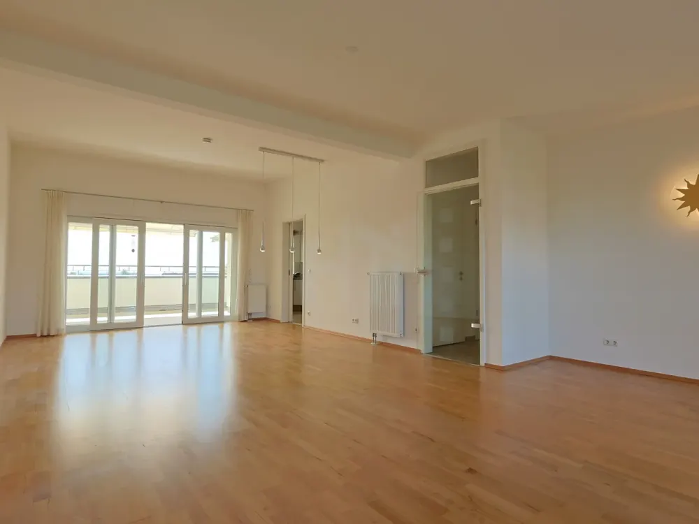 HTI | Komfortable 4 Zimmer Wohnung in Seniorenresidenz