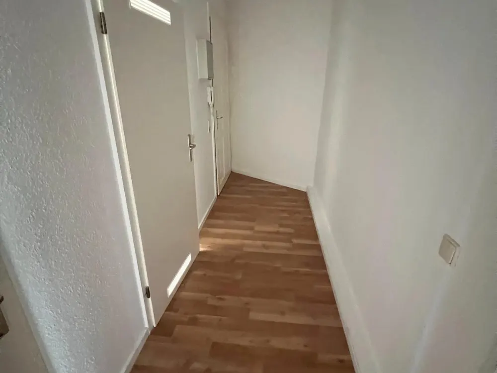 Sanierte 2-Raum mit Laminat in Markkleeberg