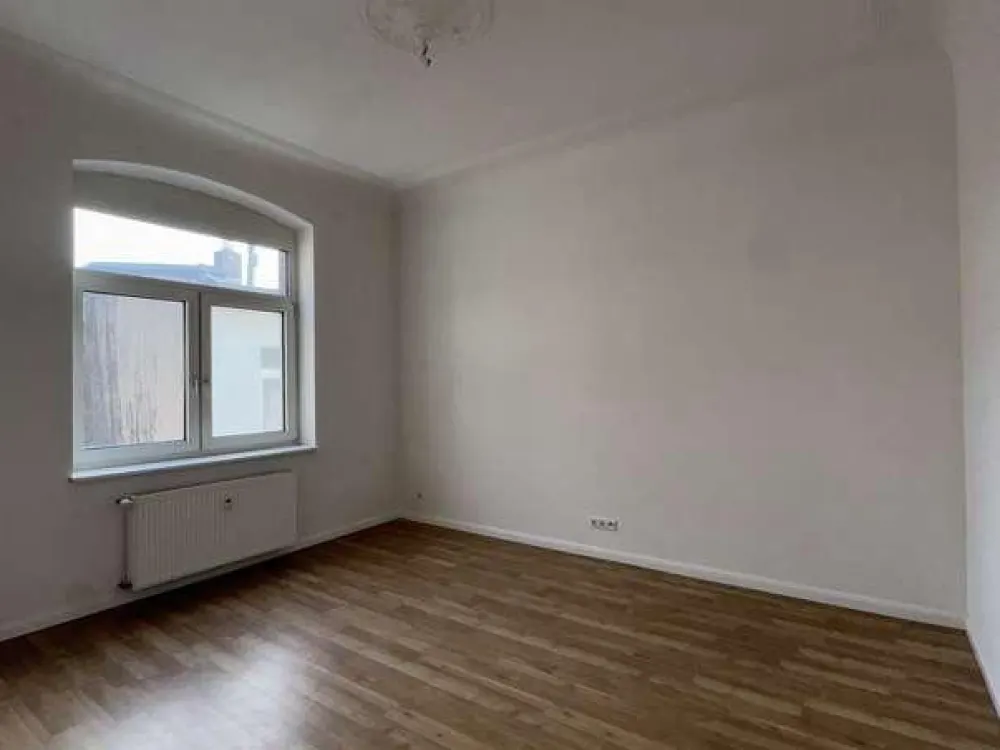 2 Zimmer Altbauwohnung mit hohen Decken in Krefeld