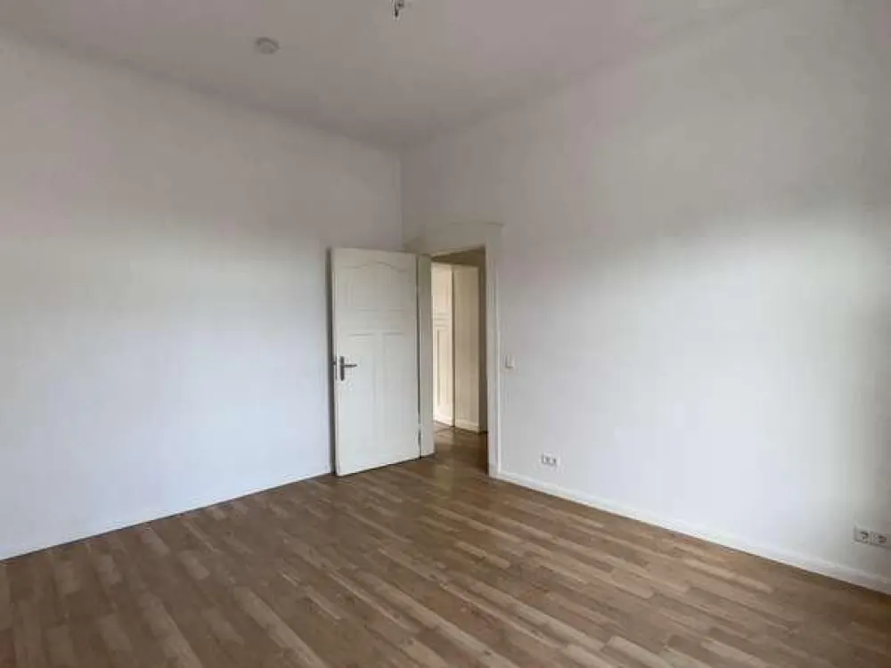 2 Zimmer Altbauwohnung mit hohen Decken in Krefeld