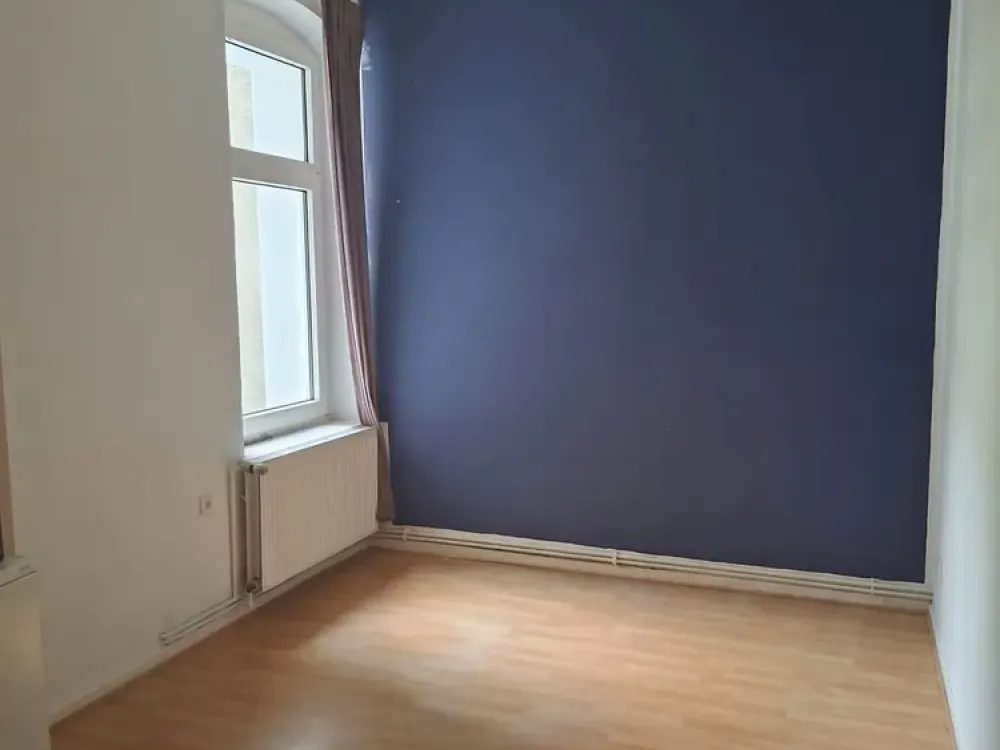 Erdgeschoss-3-Zimmer-Wohnung mit 80 m² und Einbauküche in Hannover-City