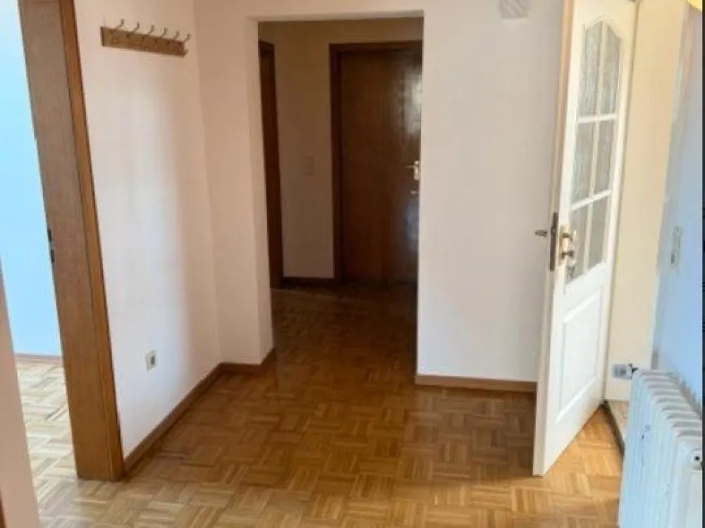 Helle 3-Zimmer-Dachgeschosswohnung in Vellmar, ruhige Lage & schöne Aussicht