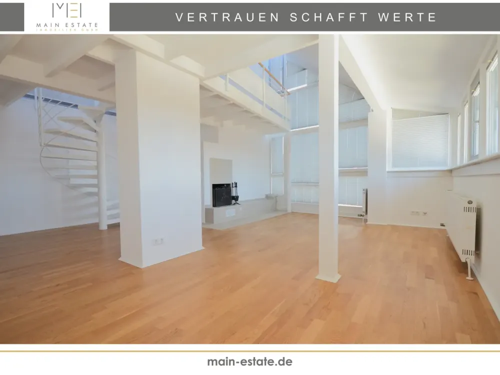 Erstbezug nach Sanierung - 2,5-Zimmer-Maisonettewohnung mit Kamin und großzügiger Dachterrasse