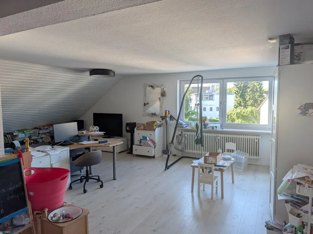 4-Zimmer Dachgeschoßwohnung in München Fasangarten