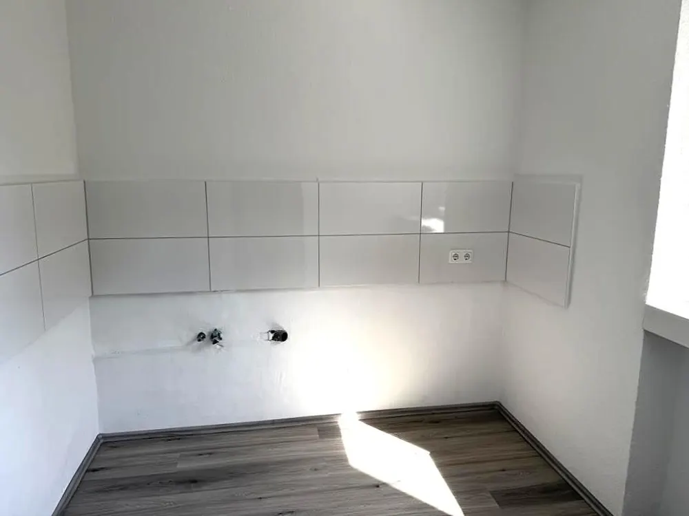 Neu. Hell. Bereit für Sie. / Fresh. Bright. Ready for you.