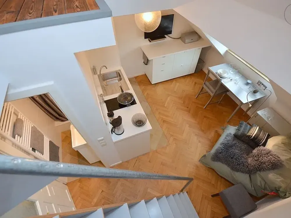 Exklusive Maisonette Wohnung (25qm) mit Reinigungsservice in Stuttgart West