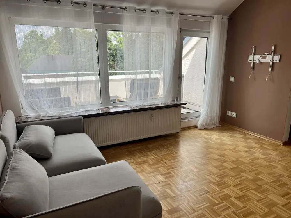 Teilmöblierte Dachgeschosswohnung mit Loggia in guter Lage von Dortmund-Kirchhörde