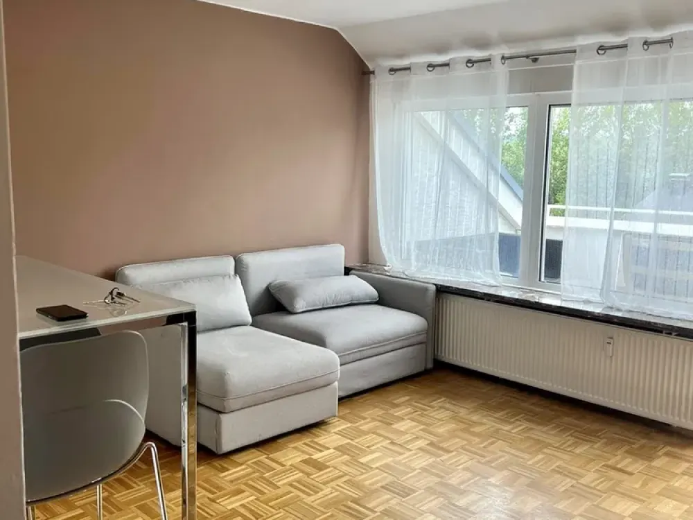 Teilmöblierte Dachgeschosswohnung mit Loggia in guter Lage von Dortmund-Kirchhörde