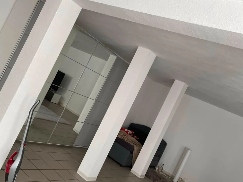 Große 1 Zimmer Wohnung zu vermieten