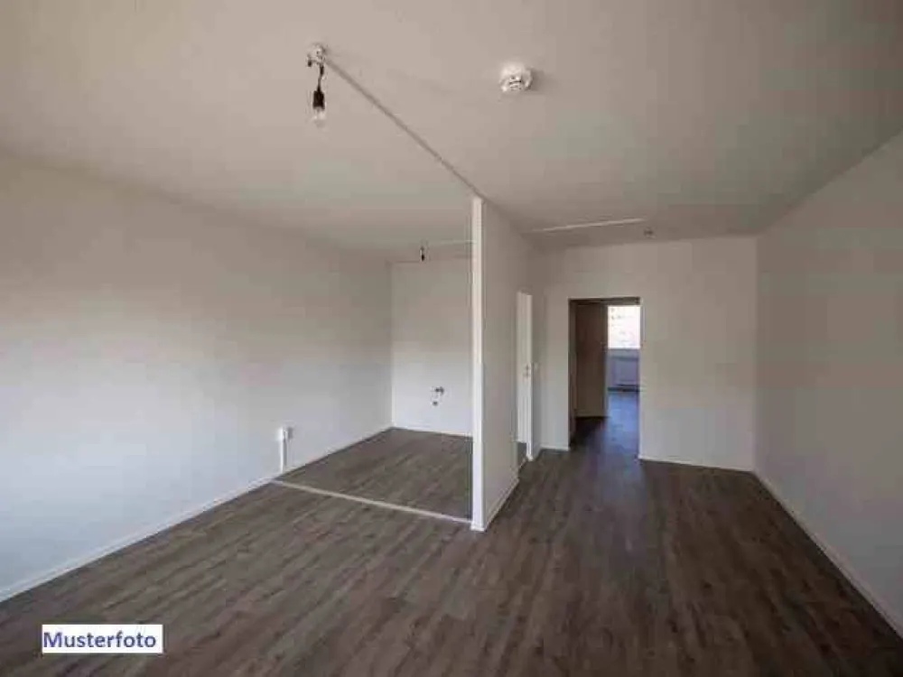 Affordable and Interesting 3-Room Apartment.