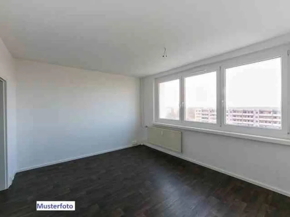 Affordable and Interesting 3-Room Apartment.