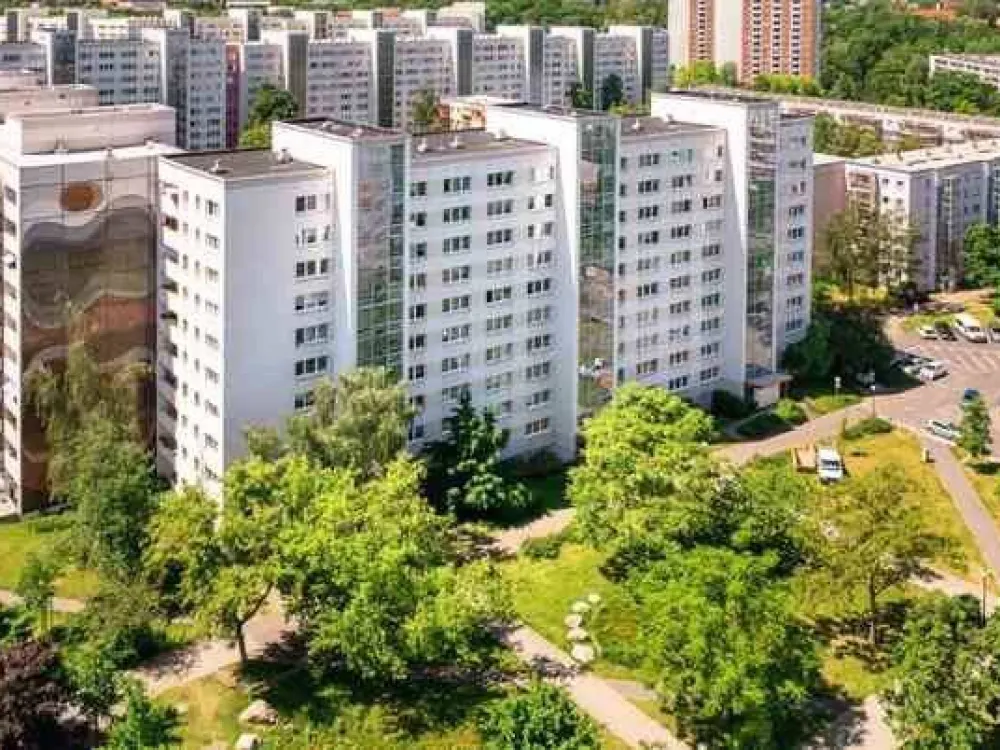 Affordable and Interesting 3-Room Apartment.