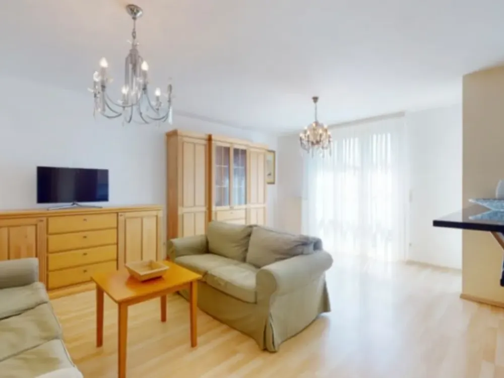 Komfortabel wohnen: Gepflegte 2-Zimmer-Wohnung mit Aufzug und Tiefgarage