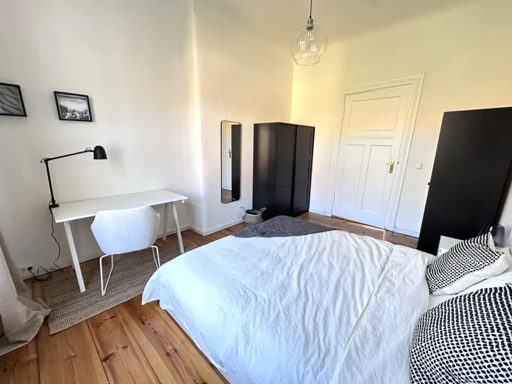 Stylish 2-Room Furnished Apartment in Vibrant Friedrichshain - perfect for roommates