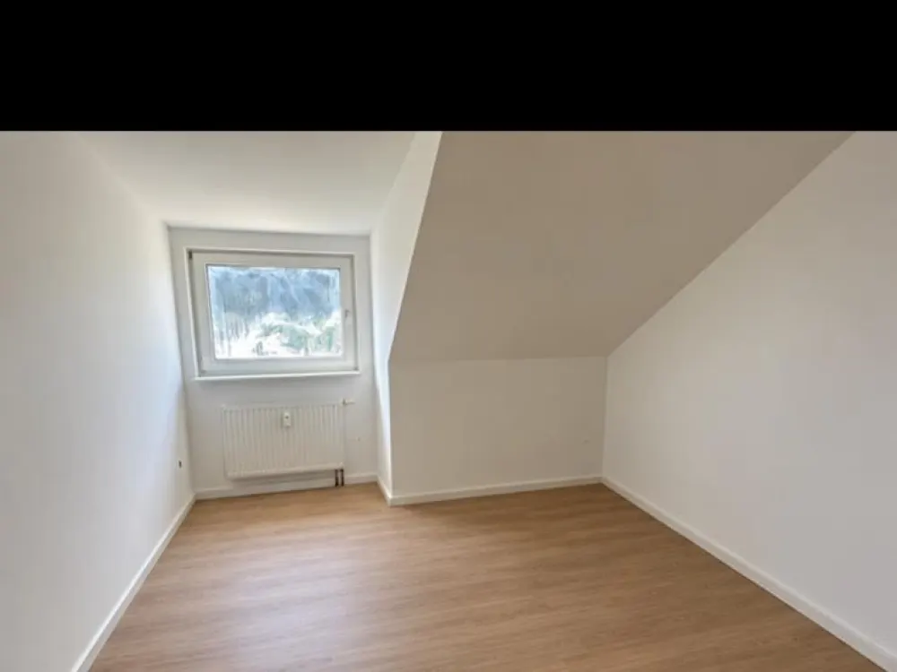 Sanierte 2- zimmer Wohnung in Neubau Qualität in Brechten