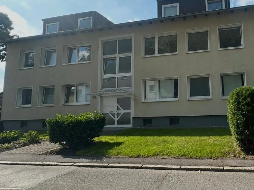Sanierte 2- zimmer Wohnung in Neubau Qualität in Brechten
