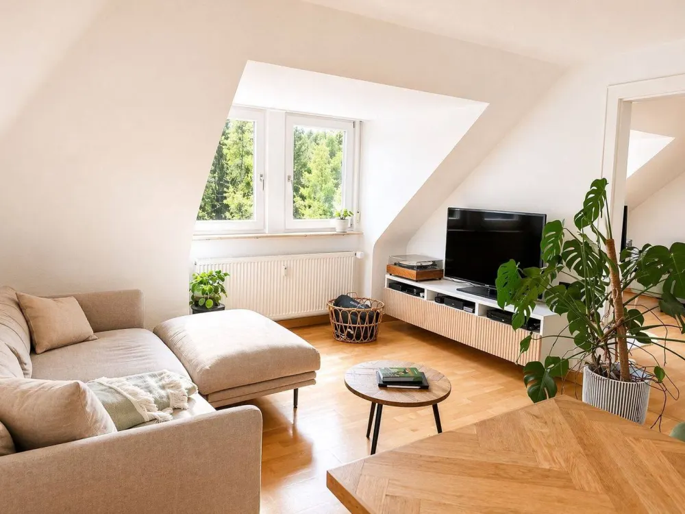 Möblierte 3-Zimmer-Wohnung mit Garten, Garage & Blick auf den Fernsehturm, Stuttgart Süd (01.01.-30.06.2027)
