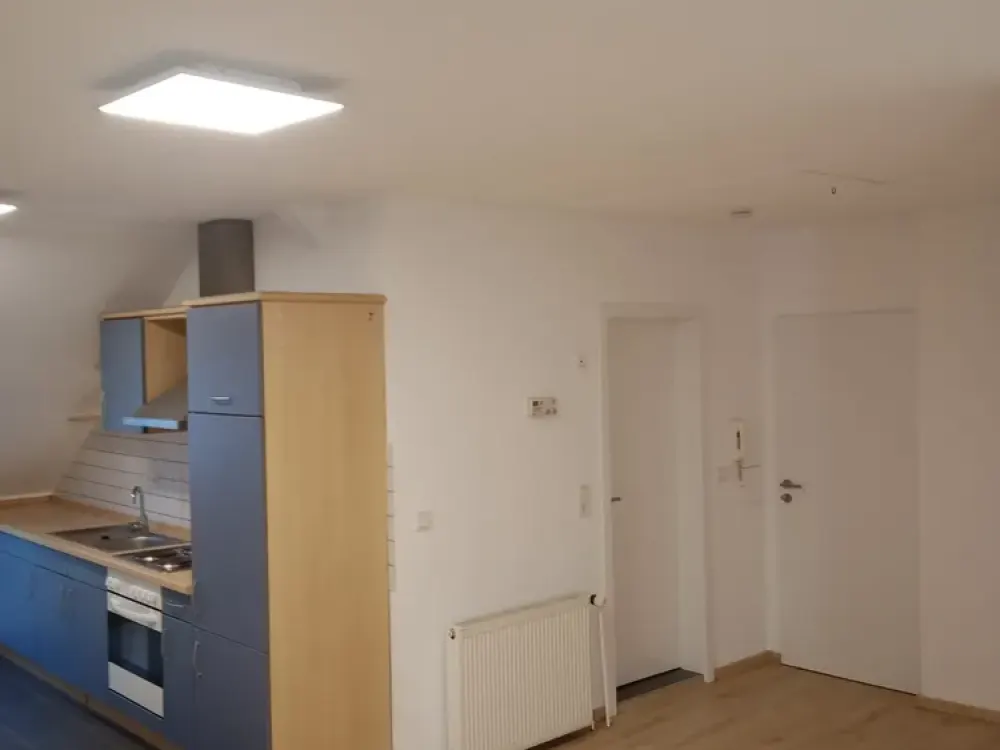 Erfurt-Altstadt, gepflegte 2 Zimmer mit EBK - direkt vom Eigentümer zu vermieten