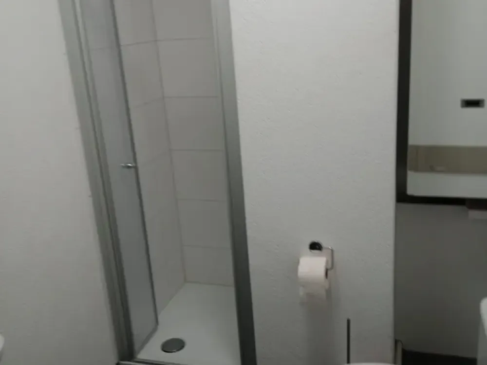 Erfurt-Altstadt, gepflegte 2 Zimmer mit EBK - direkt vom Eigentümer zu vermieten