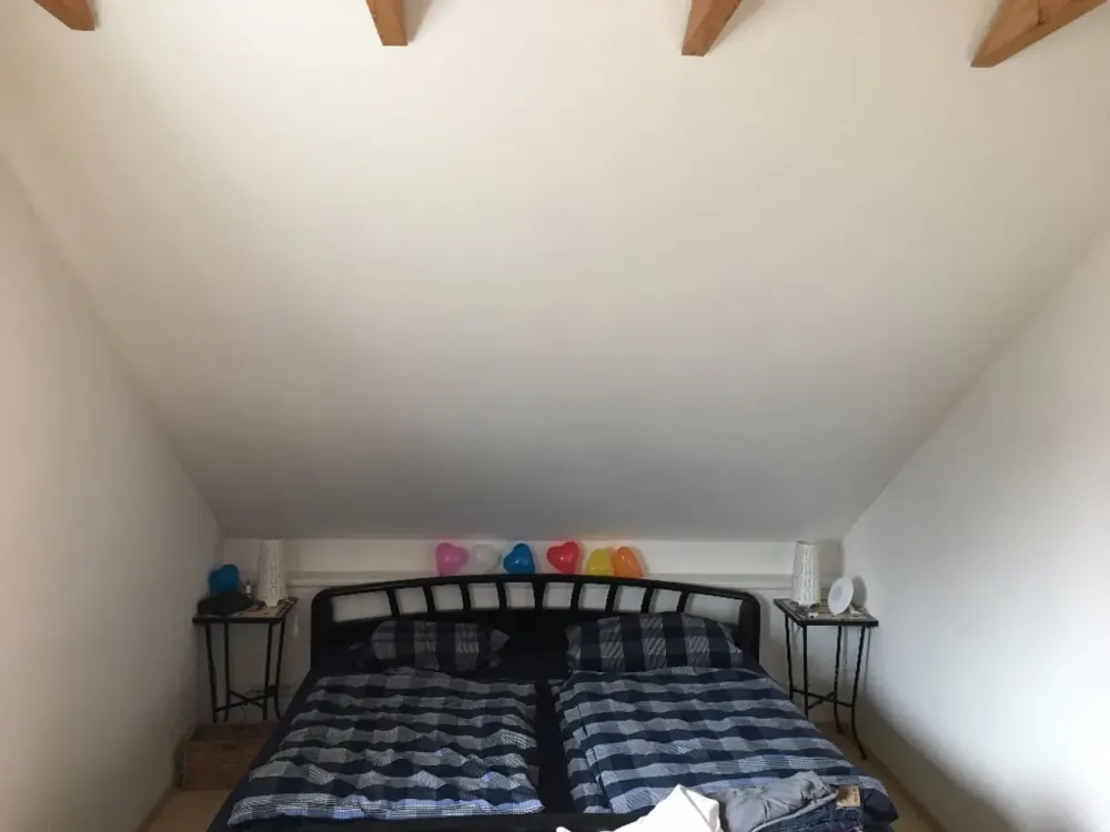 Schöne, helle und gemütliche 3-Zimmer Wohnung in 3-Familienhaus in ruhiger Wohngegend in Holweide
